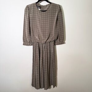 Vintage Damon II - Grey Geo Print Pleated Midi Dress - 100% Poly - Size 10
